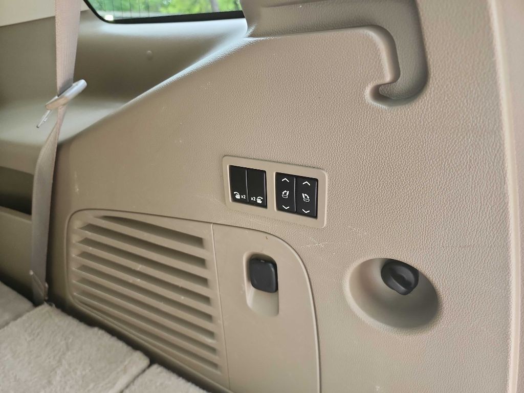 2016 Chevrolet Tahoe Image 36