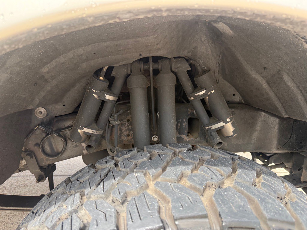 2005 Ford Excursion Image 12