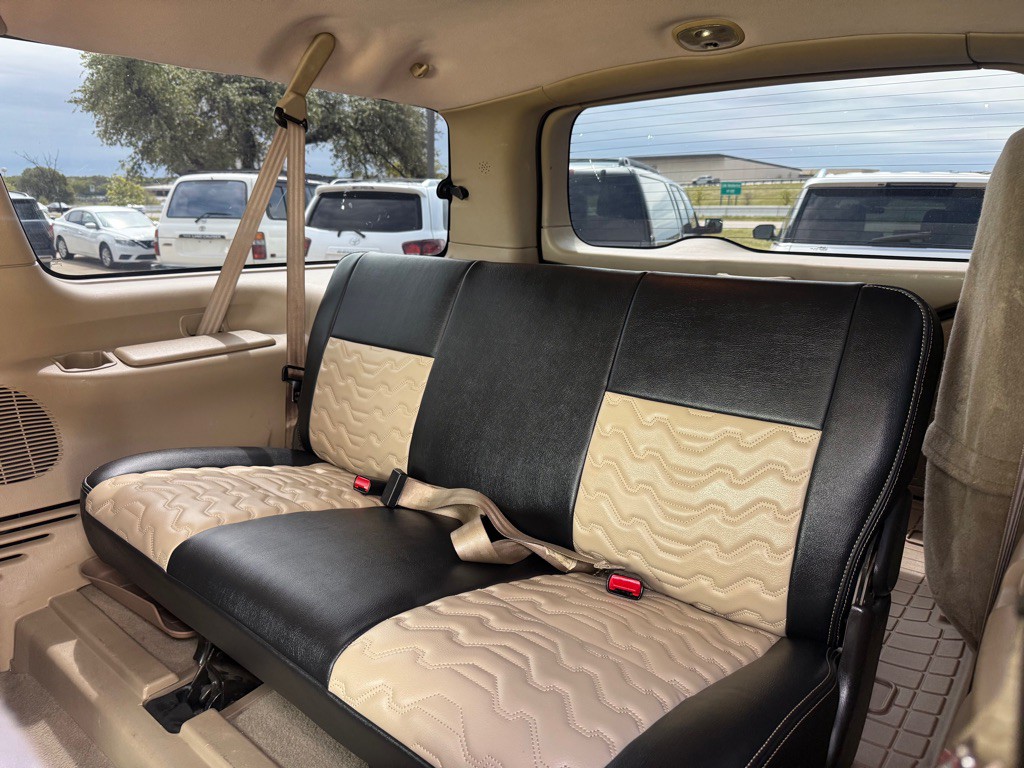 2005 Ford Excursion Image 16