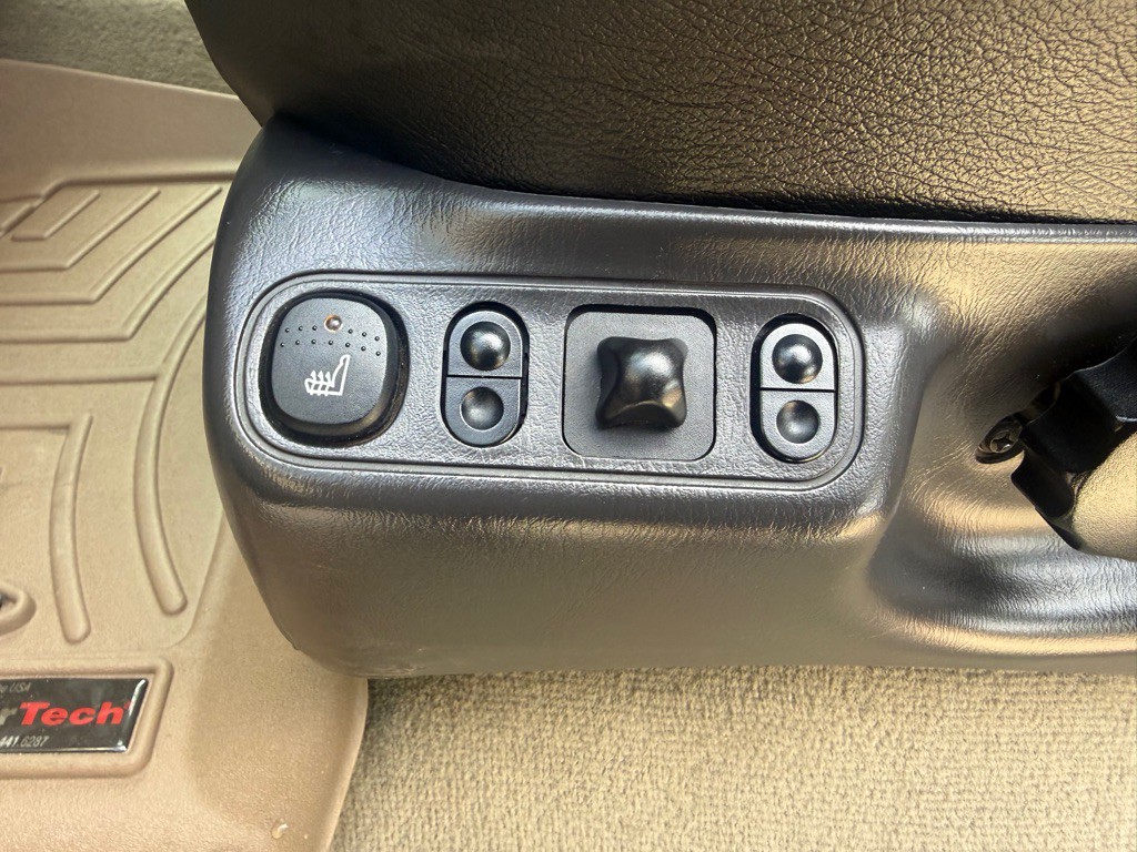 2005 Ford Excursion Image 21