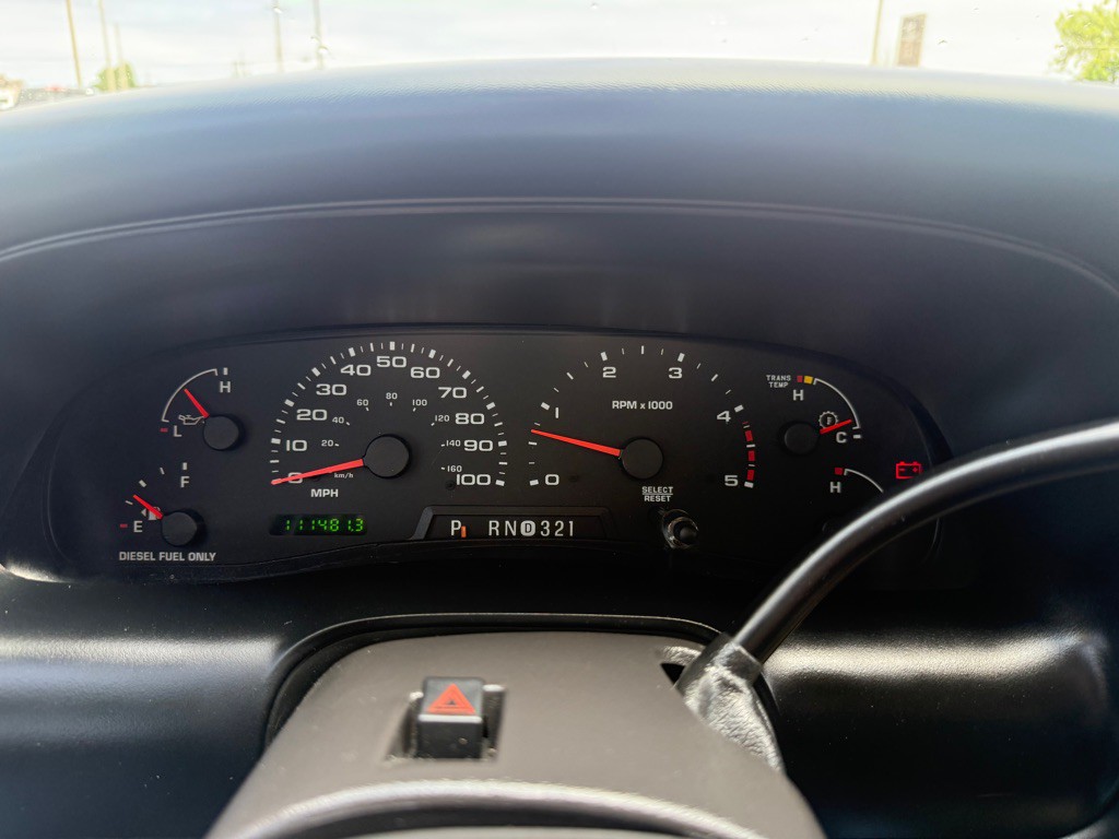 2005 Ford Excursion Image 32