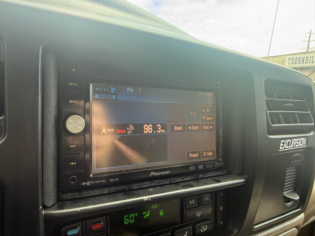 2005 Ford Excursion Image 37