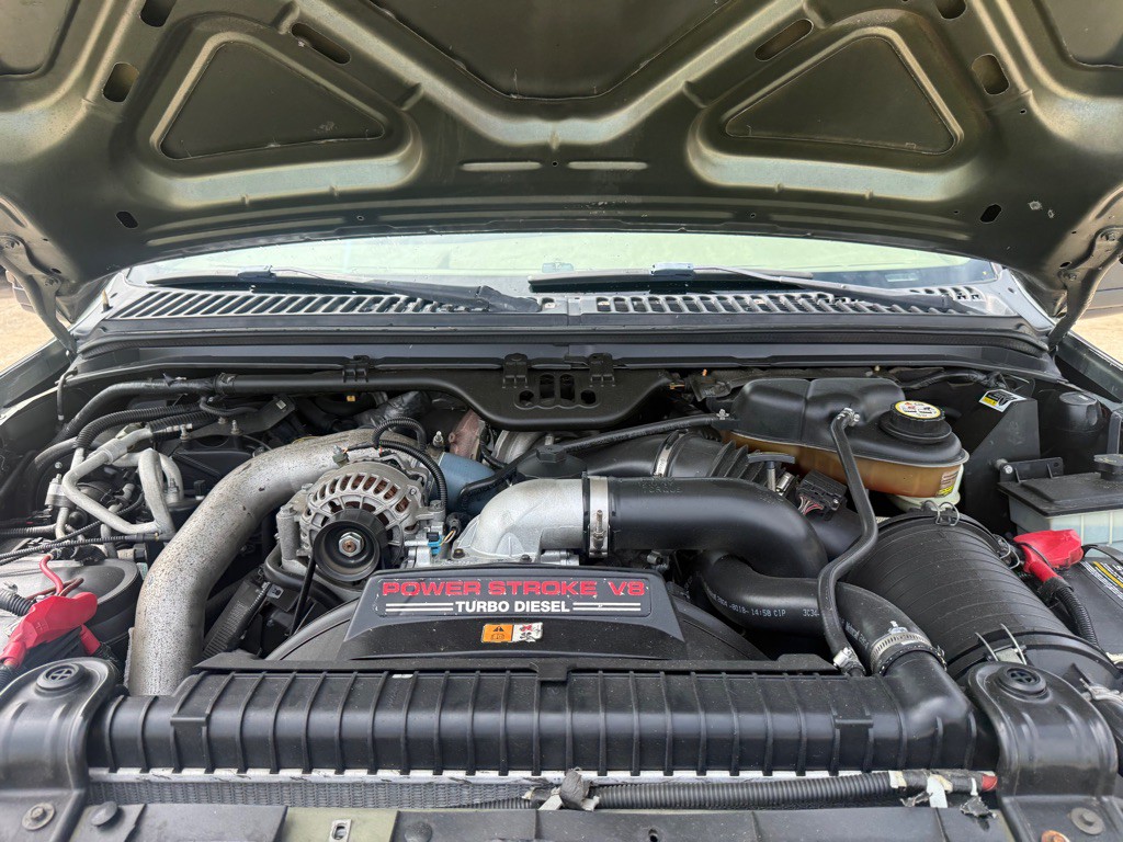 2005 Ford Excursion Image 40