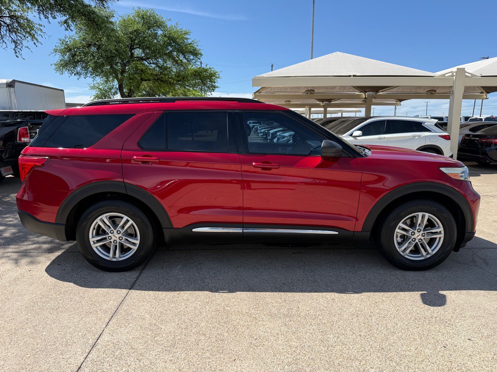 2020 Ford Explorer Image 8