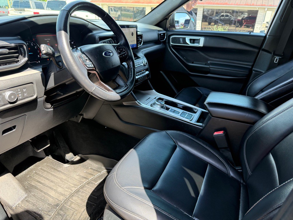 2020 Ford Explorer Image 14