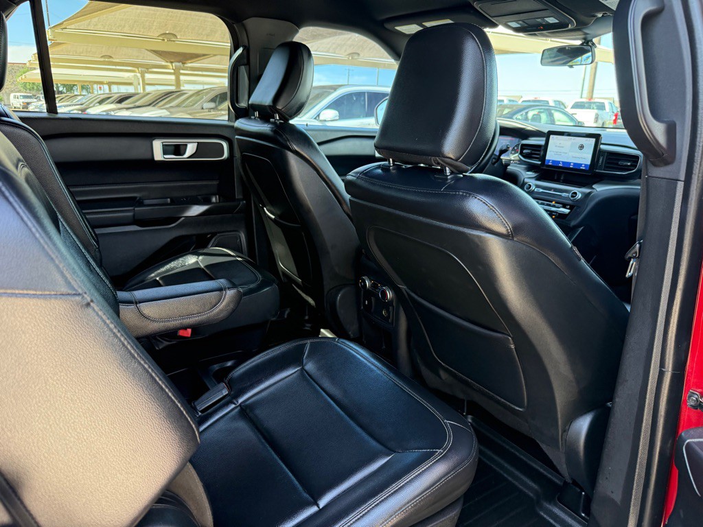 2020 Ford Explorer Image 18