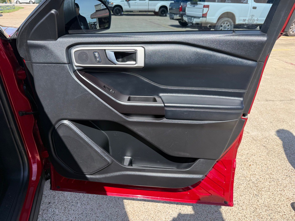 2020 Ford Explorer Image 22