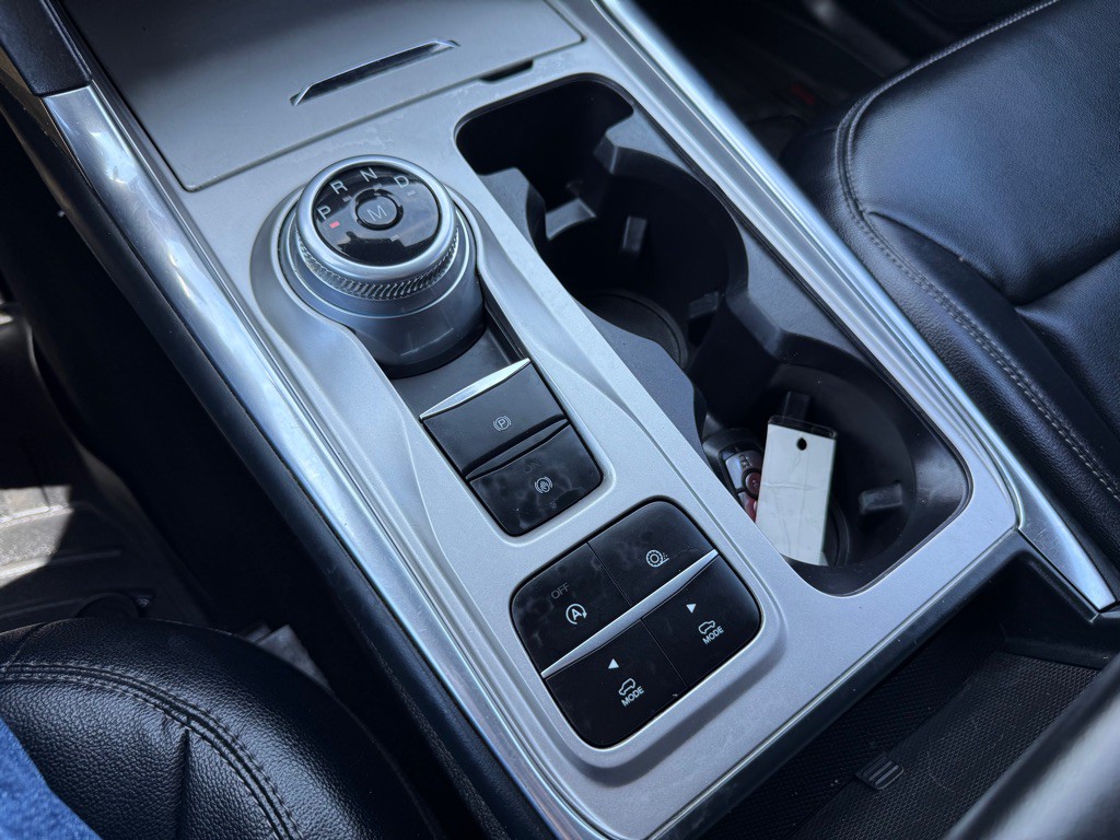 2020 Ford Explorer Image 25