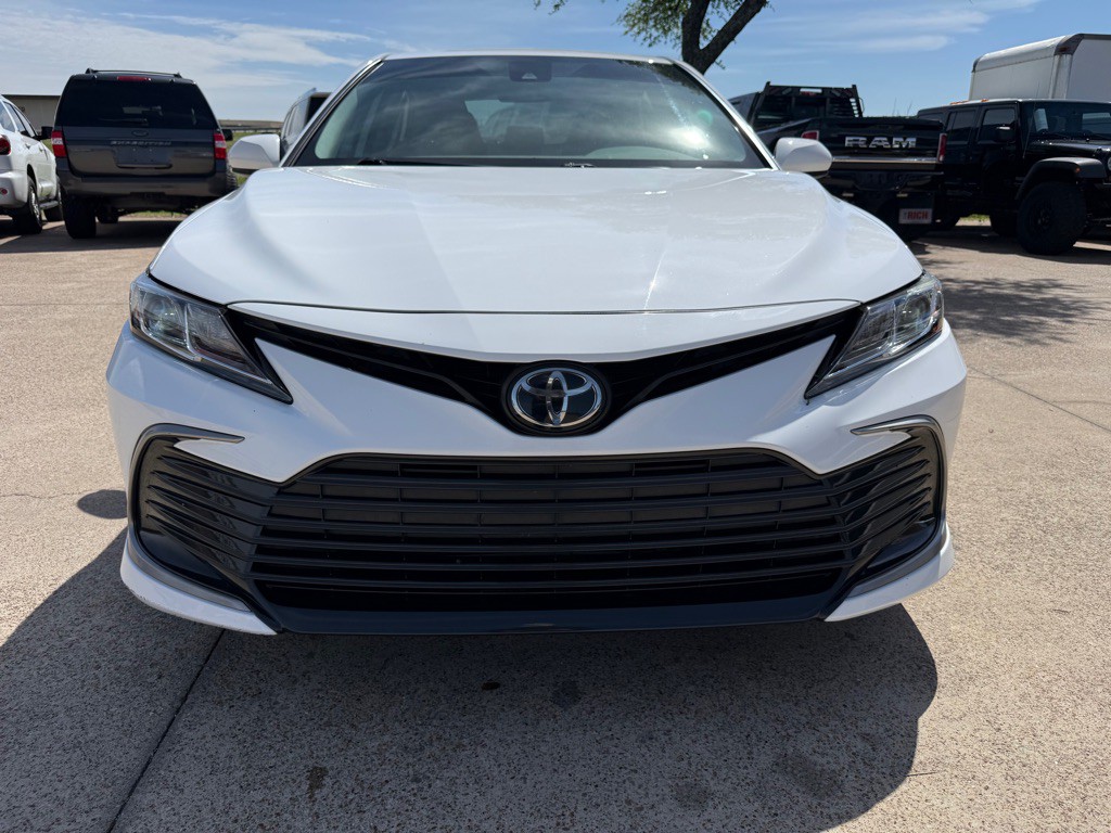 2021 Toyota Camry Image 2