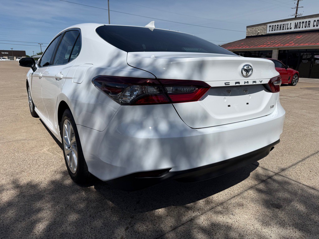2021 Toyota Camry Image 5