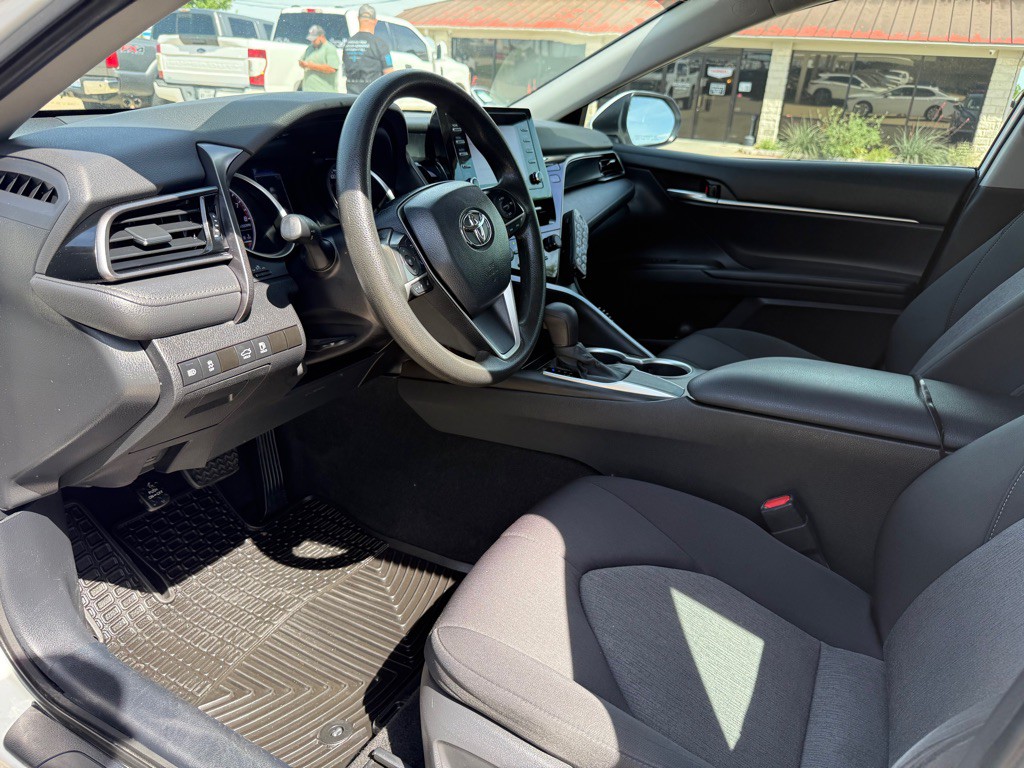 2021 Toyota Camry Image 14