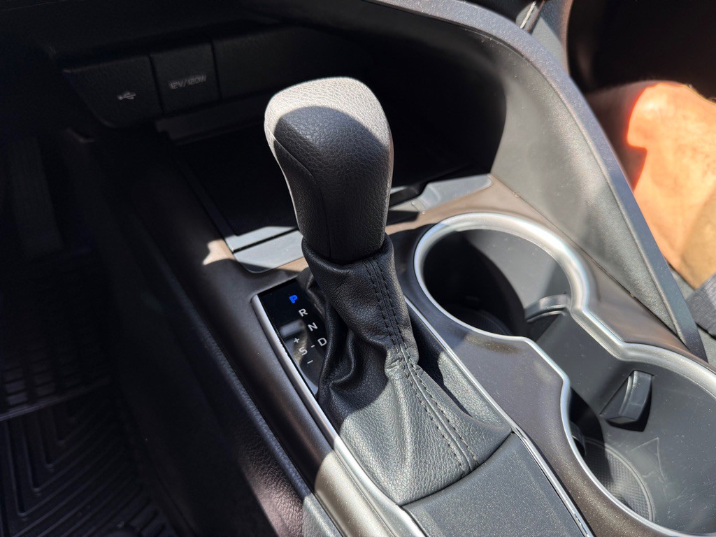 2021 Toyota Camry Image 25