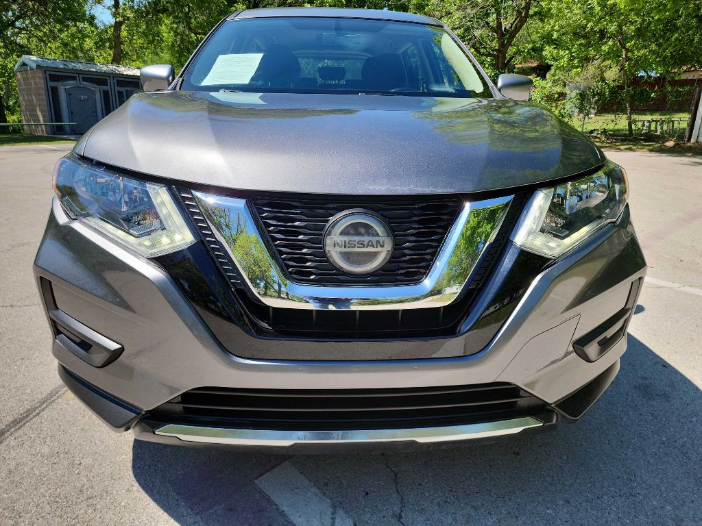 2018 Nissan Rogue Image 2