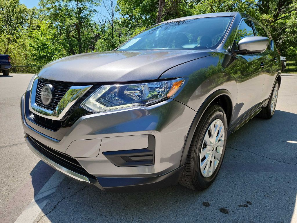2018 Nissan Rogue Image 3