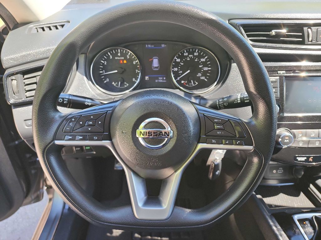 2018 Nissan Rogue Image 14