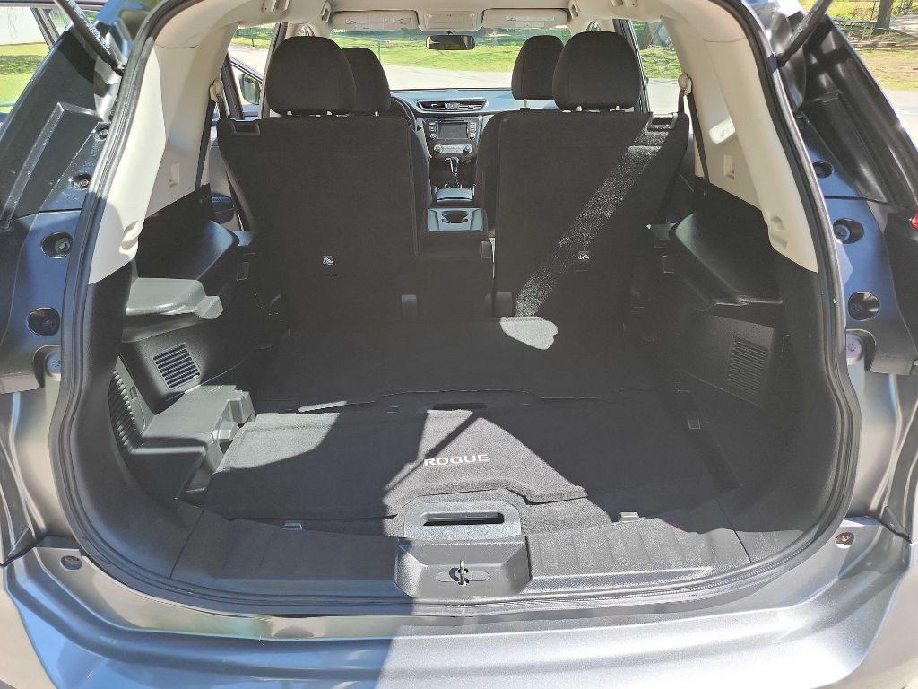 2018 Nissan Rogue Image 28