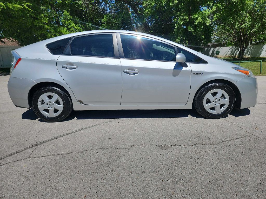 2011 Toyota Prius Image 8