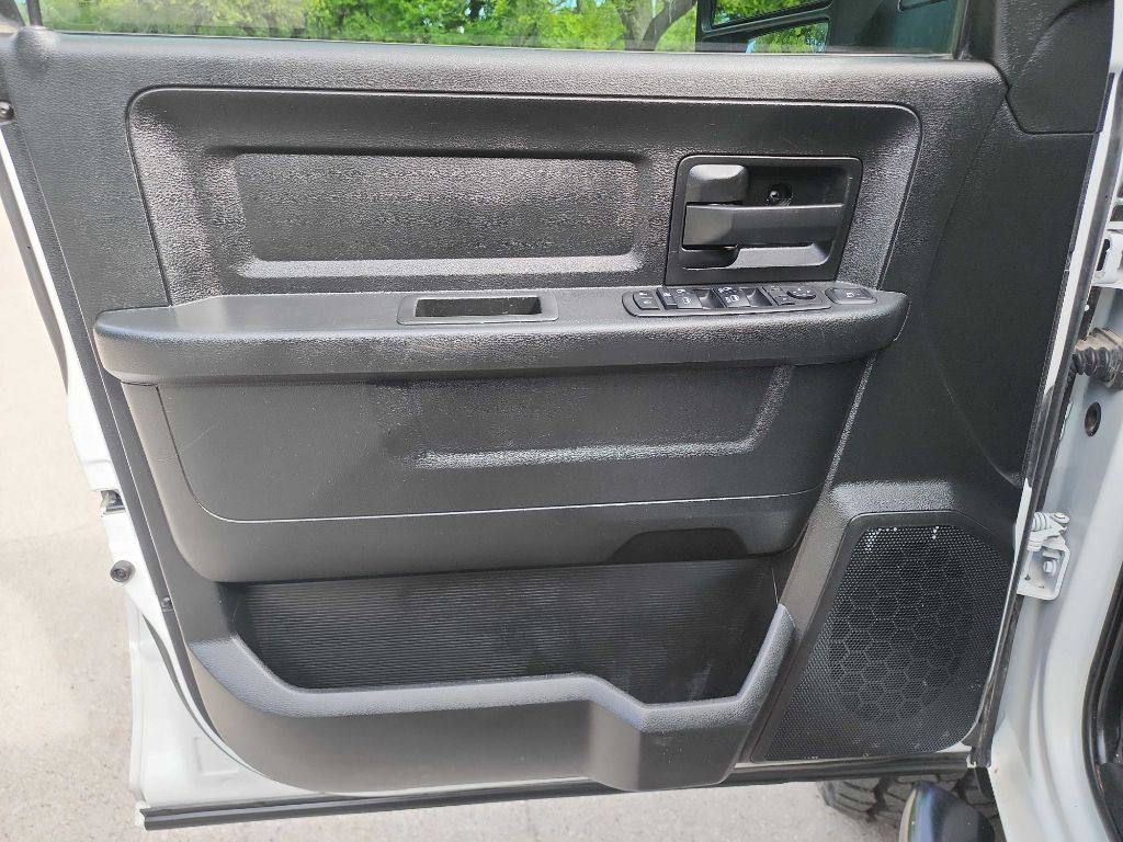 2024 RAM 2500 Image 16