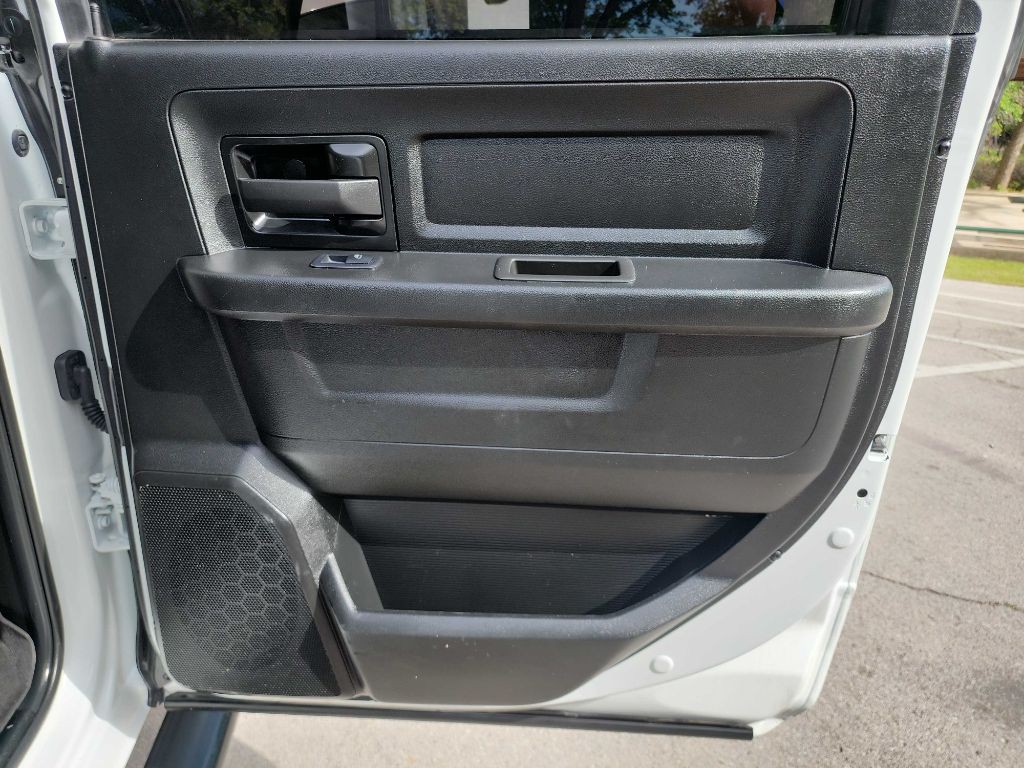 2024 RAM 2500 Image 33