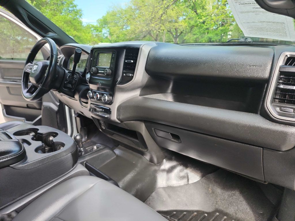 2024 RAM 2500 Image 37