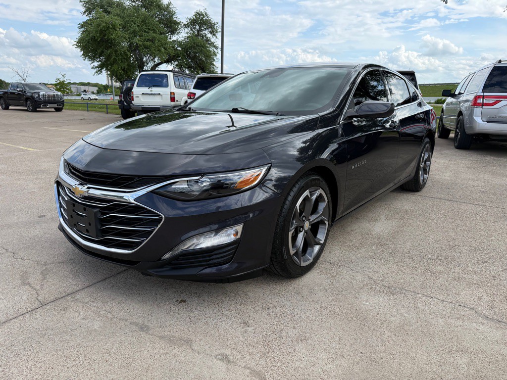 2023 Chevrolet Malibu Image 3