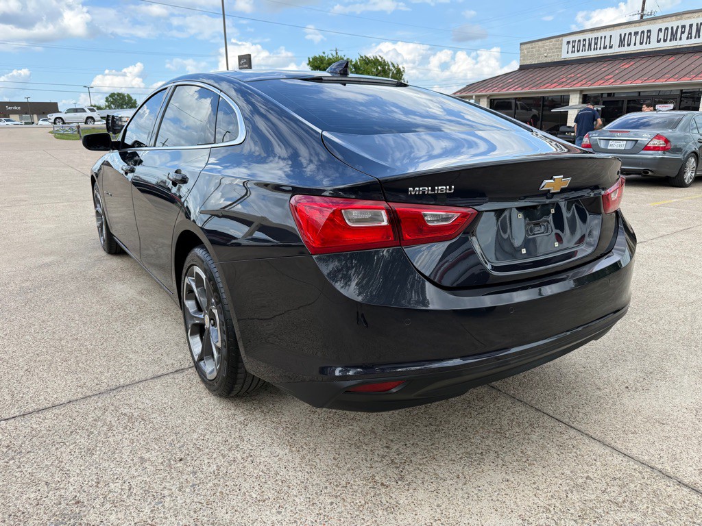 2023 Chevrolet Malibu Image 5