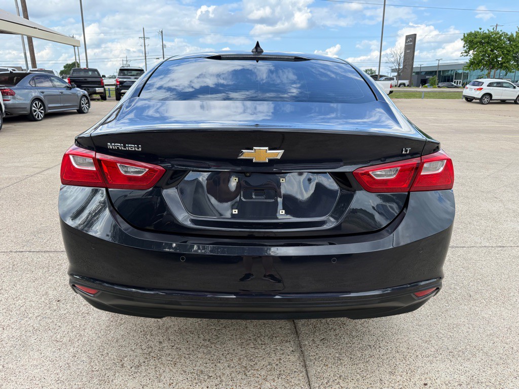 2023 Chevrolet Malibu Image 6