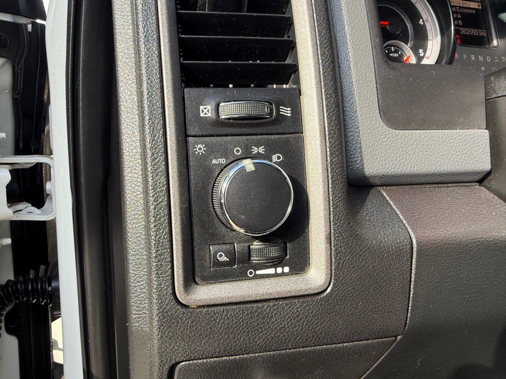 2013 RAM 2500 Image 22