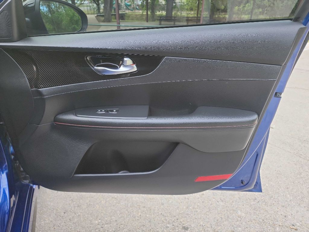 2021 Kia Forte Image 26