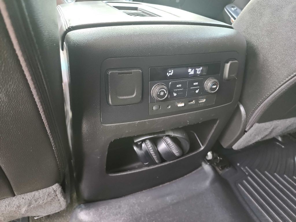 2018 Chevrolet Tahoe Image 32
