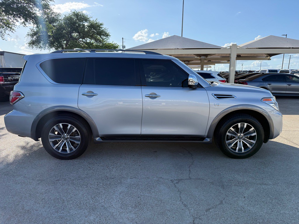 2017 Nissan Armada Image 8