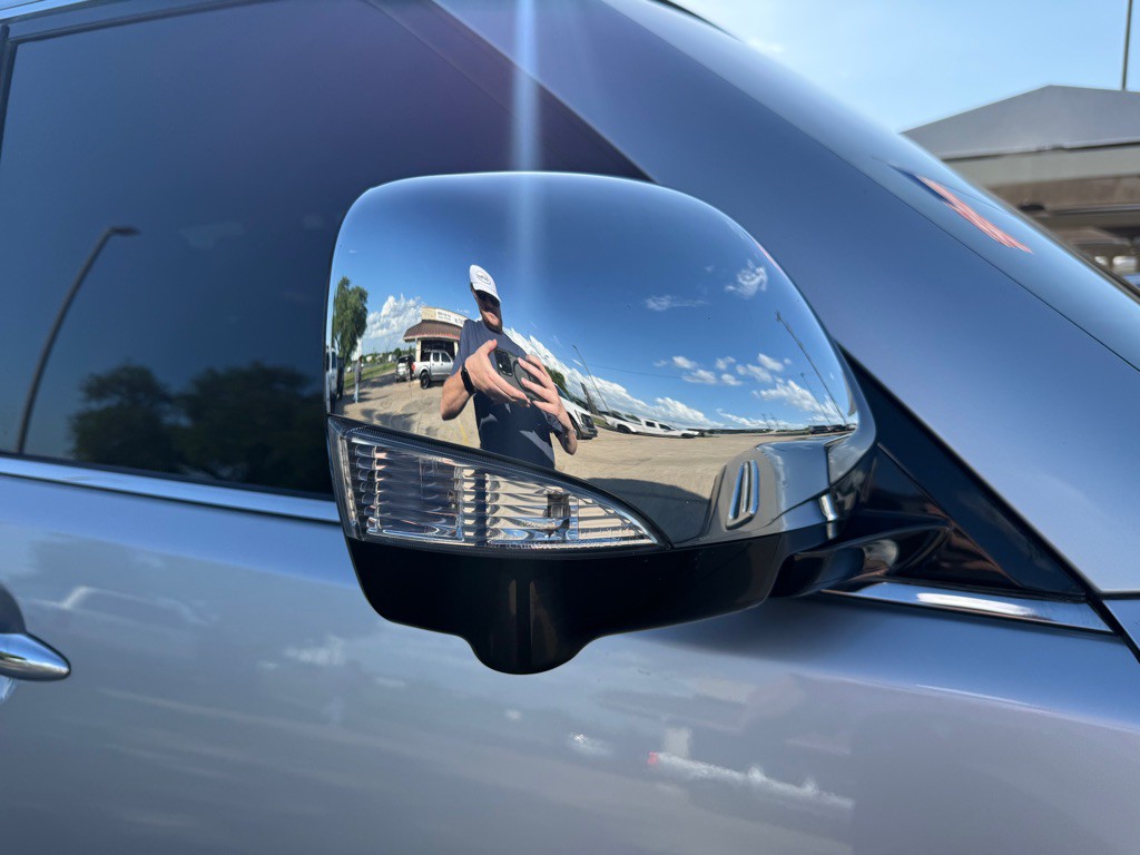 2017 Nissan Armada Image 11