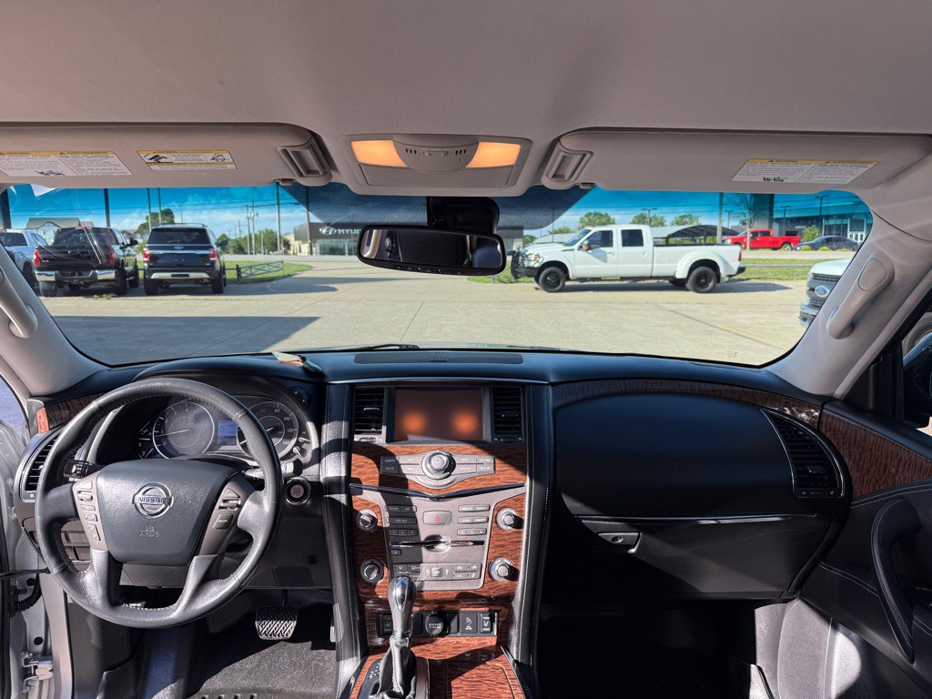2017 Nissan Armada Image 24