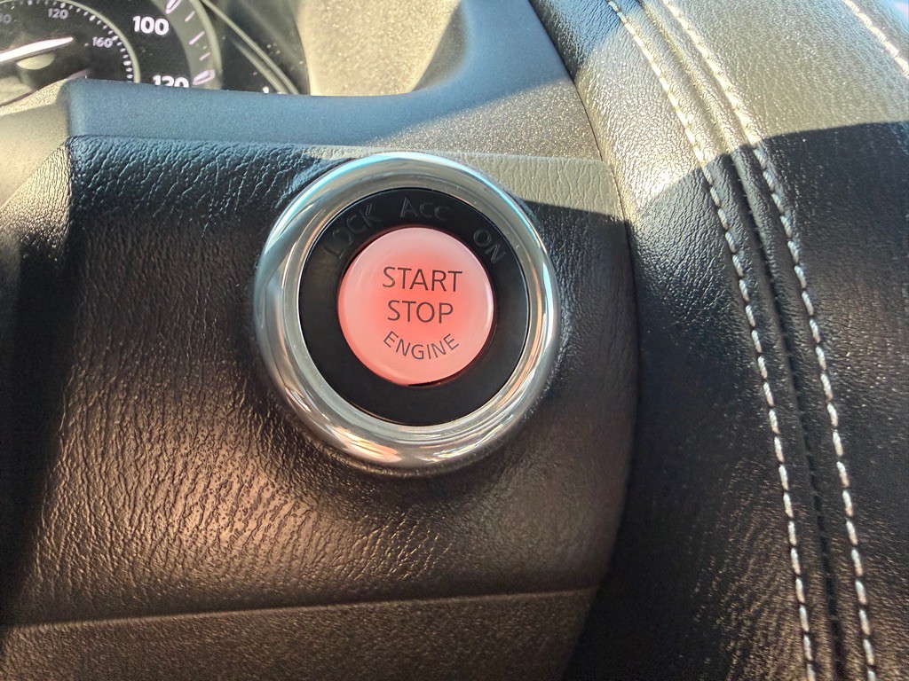 2017 Nissan Armada Image 32