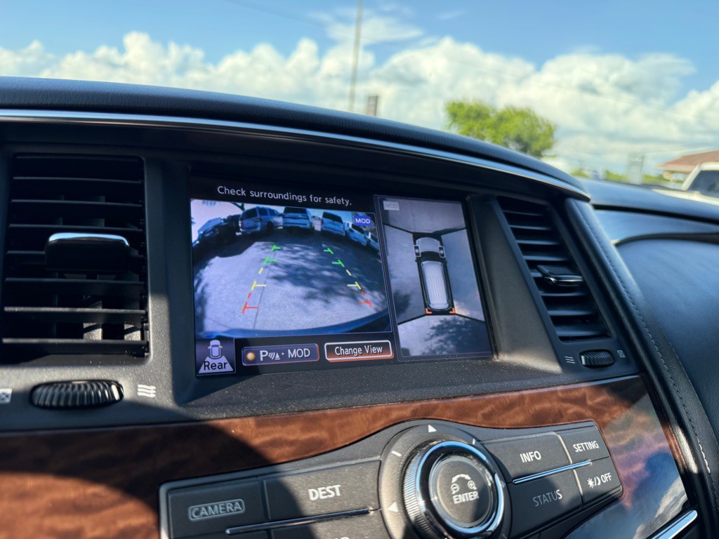 2017 Nissan Armada Image 37