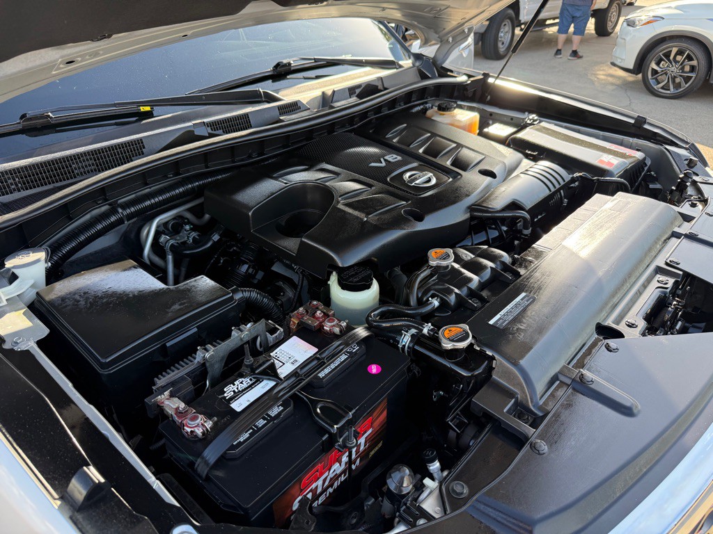2017 Nissan Armada Image 40
