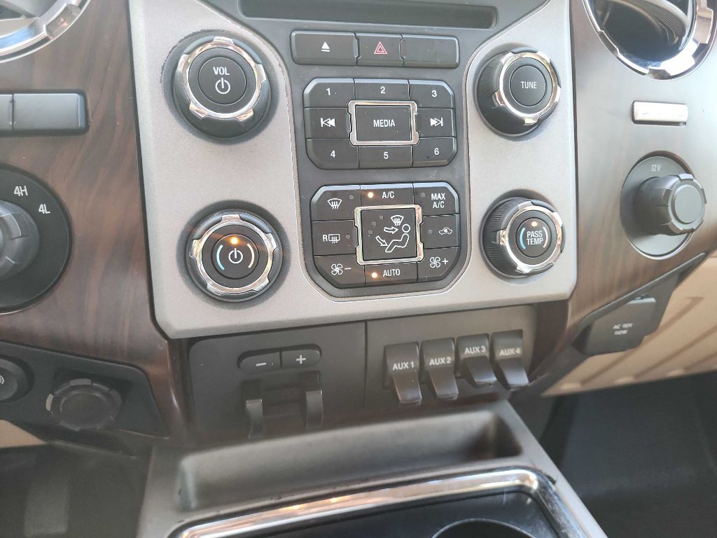 2016 Ford F-350 Image 30