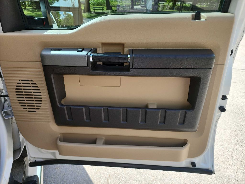2016 Ford F-350 Image 39