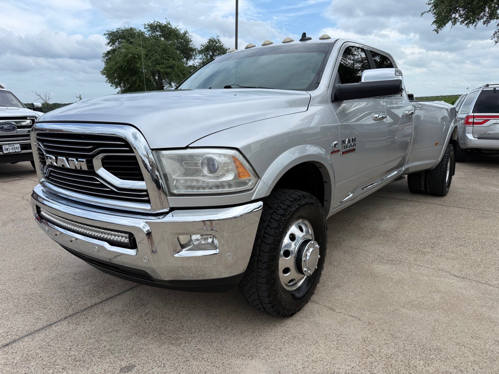 2016 RAM 3500 Image 3