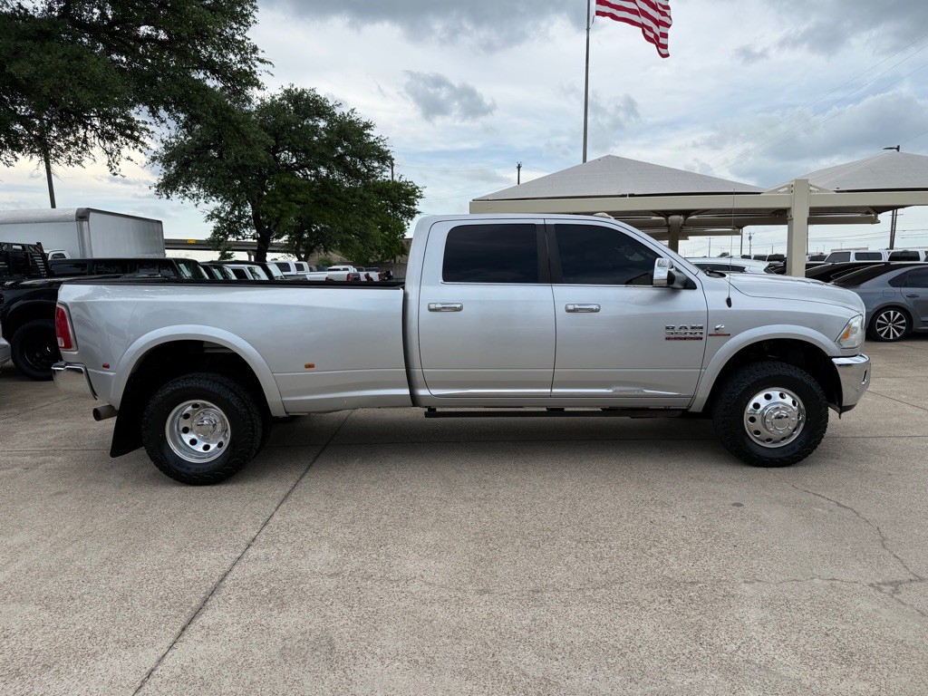 2016 RAM 3500 Image 8