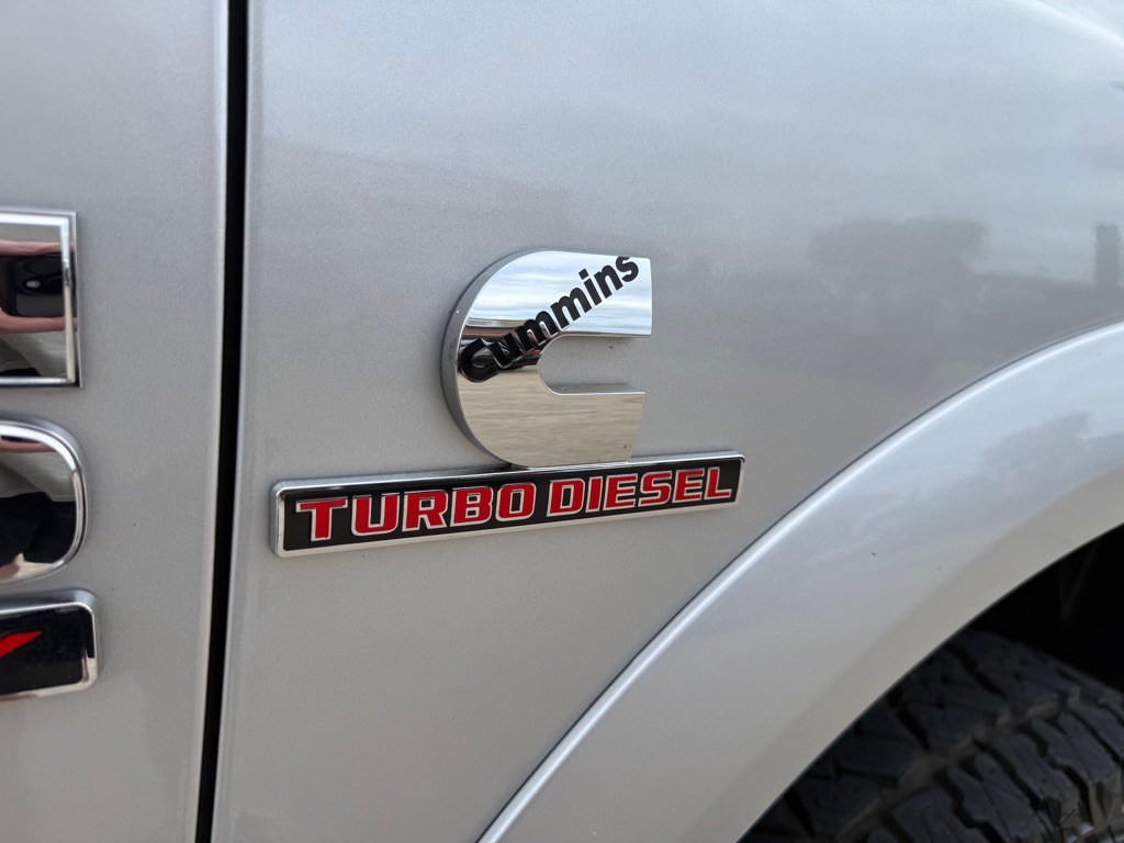 2016 RAM 3500 Image 11
