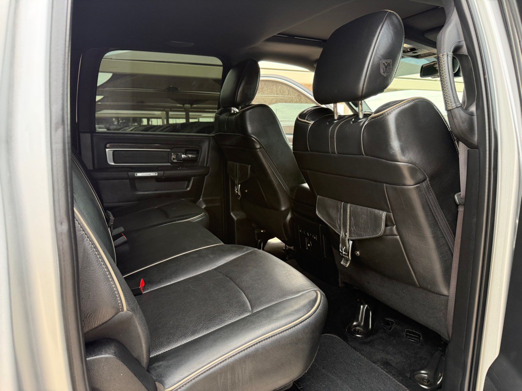 2016 RAM 3500 Image 19