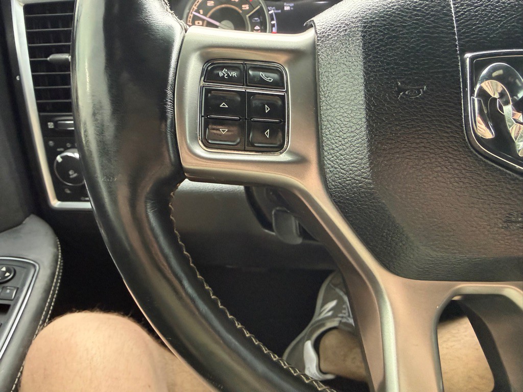 2016 RAM 3500 Image 32