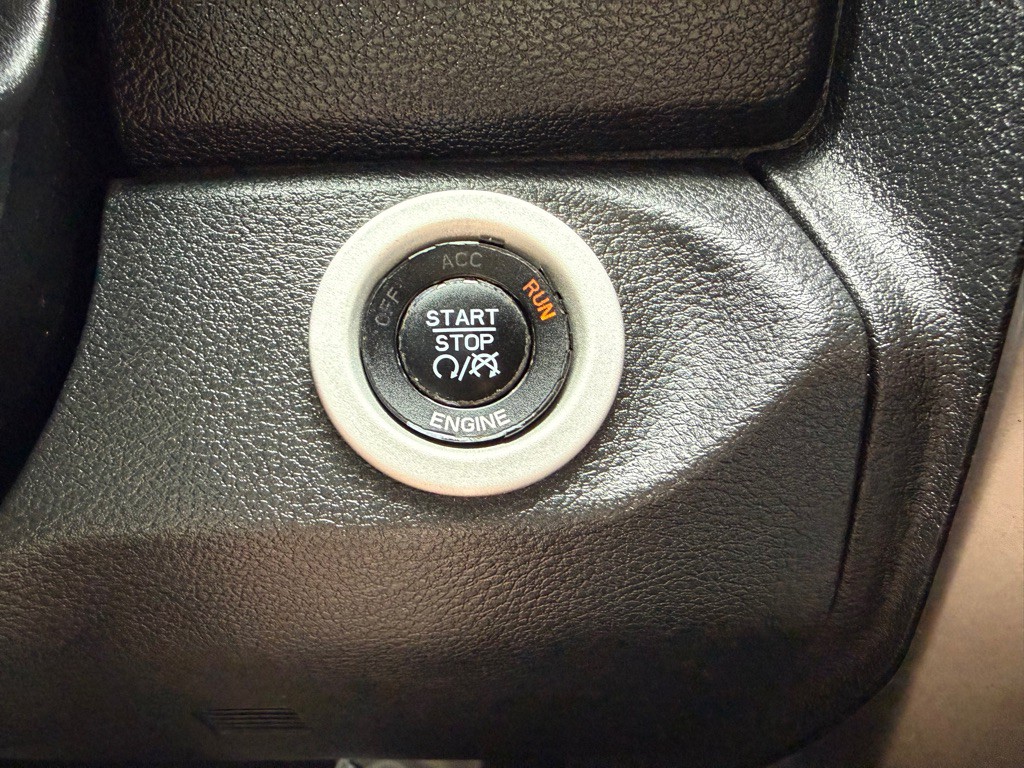 2016 RAM 3500 Image 35