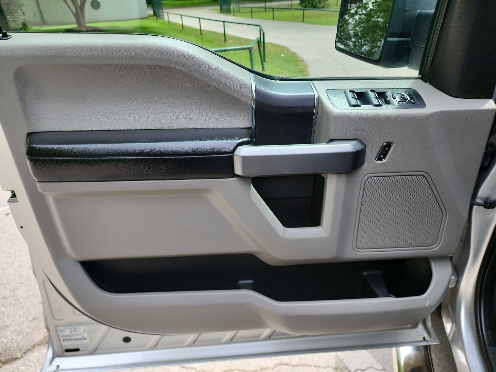 2015 Ford F-150 Image 13