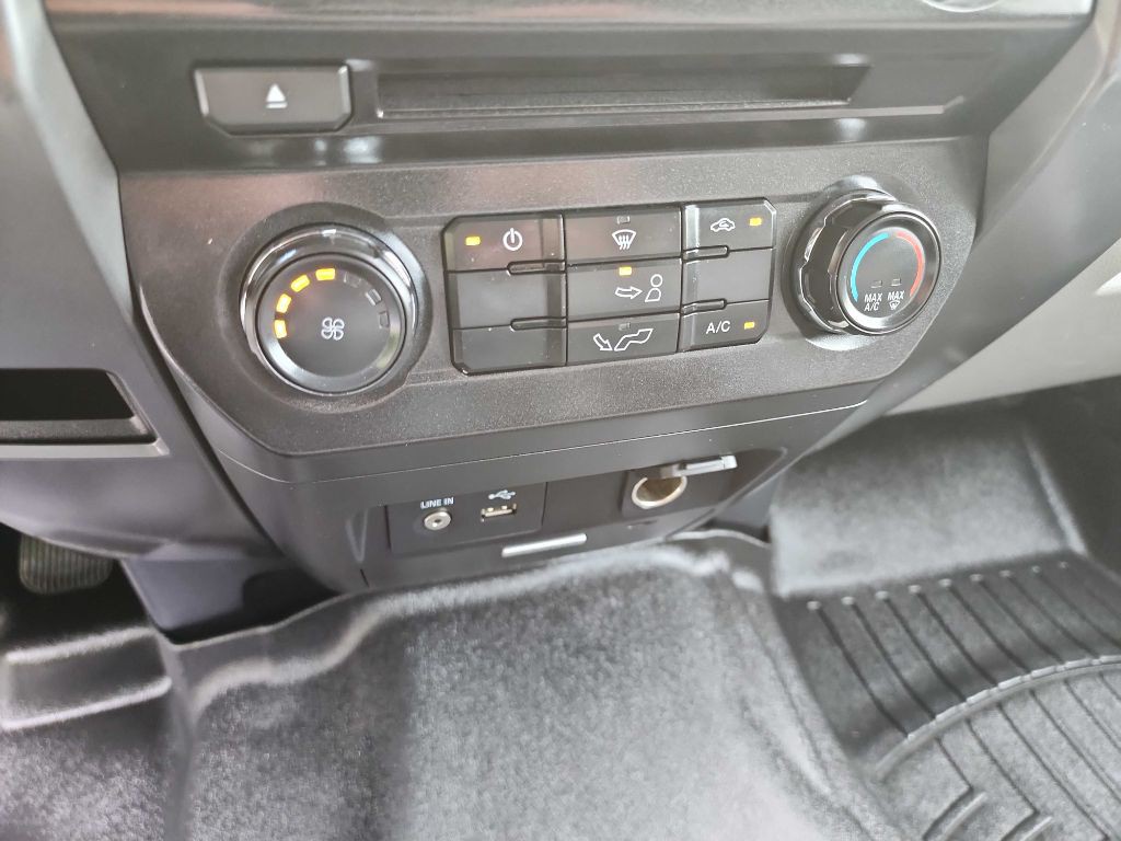 2015 Ford F-150 Image 21