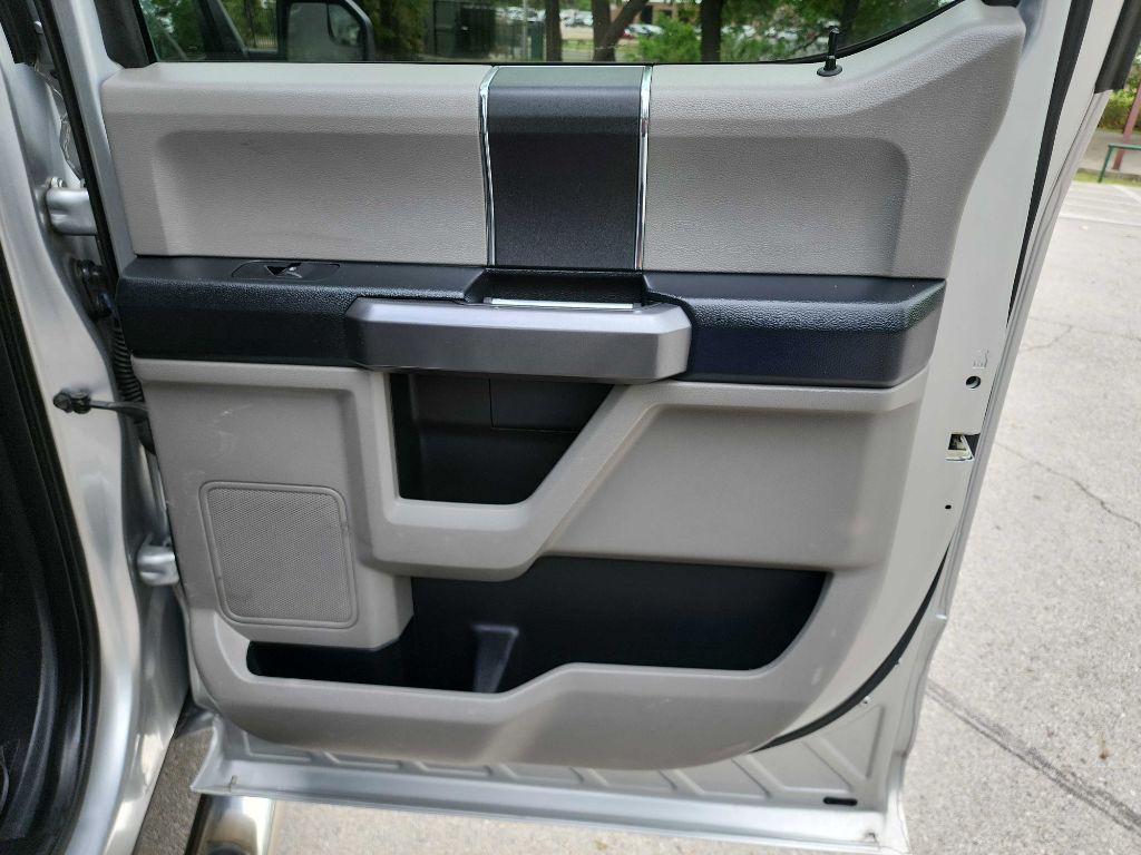 2015 Ford F-150 Image 29