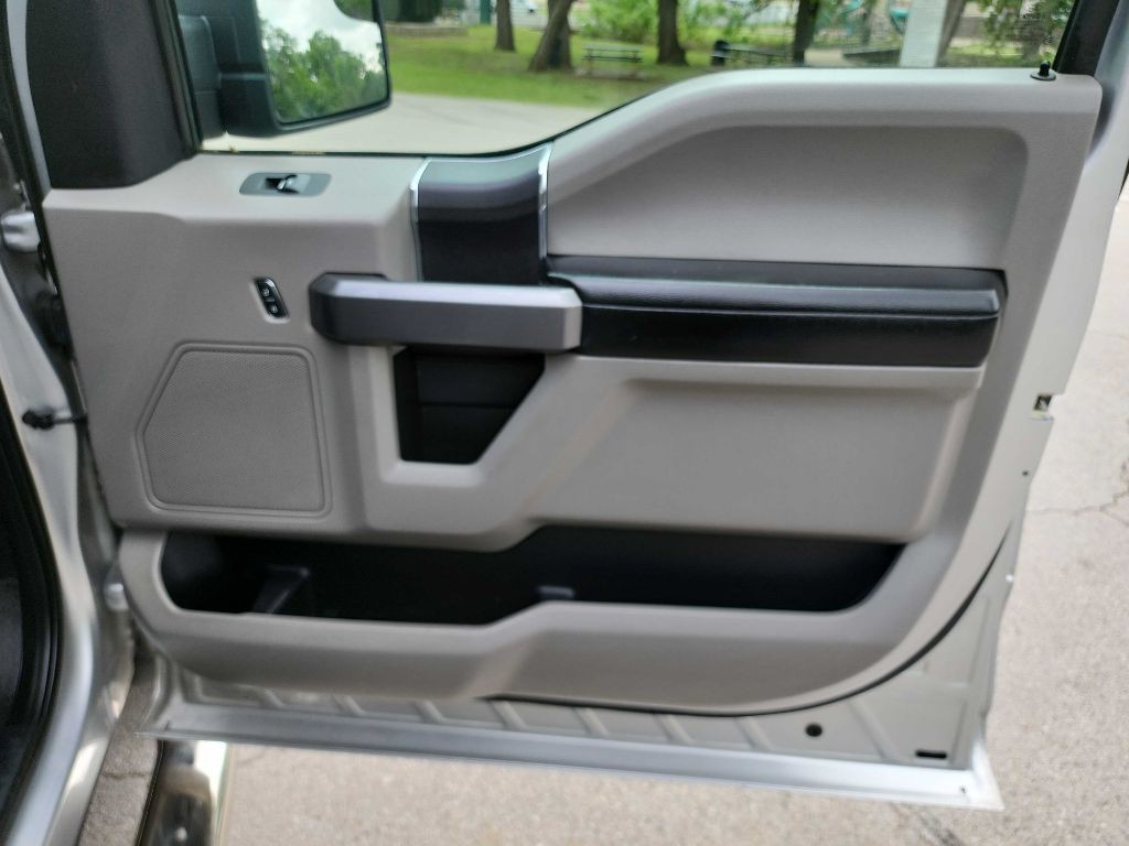 2015 Ford F-150 Image 31