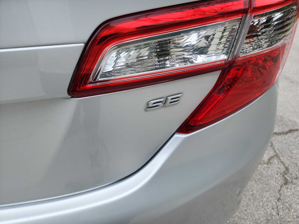 2014 Toyota Camry Image 7