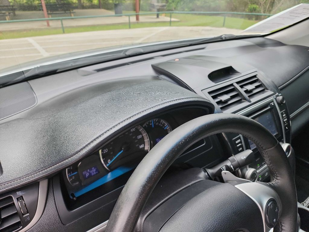 2014 Toyota Camry Image 19